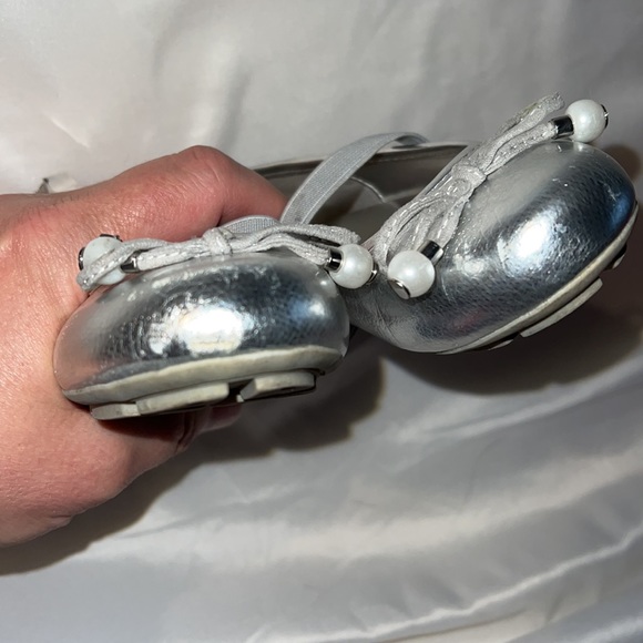 Michael Kors size 7 ballet style sandal. - Picture 5 of 8